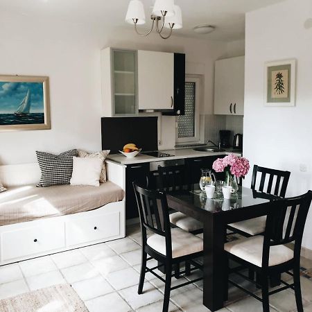 Apartments Paklenica สตารีกราด-ปาเคลนีซา ภายนอก รูปภาพ