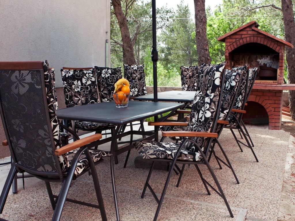 Apartments Paklenica สตารีกราด-ปาเคลนีซา ภายนอก รูปภาพ